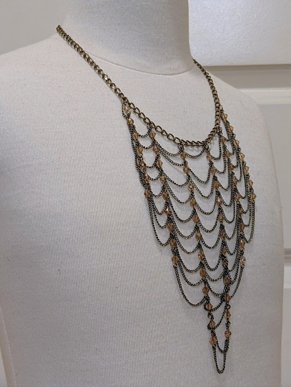 EUC 18"-20" Chain Armor Bib Necklace with Faceted Pink Glass Beads - Picture 8 of 8